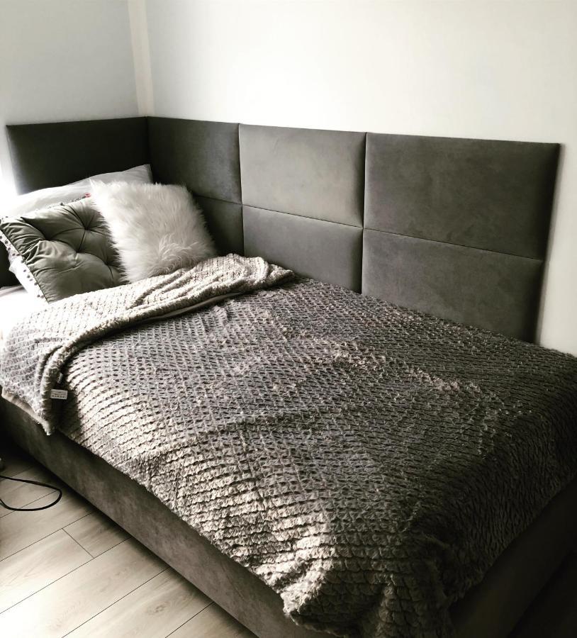 Apartment Happiness